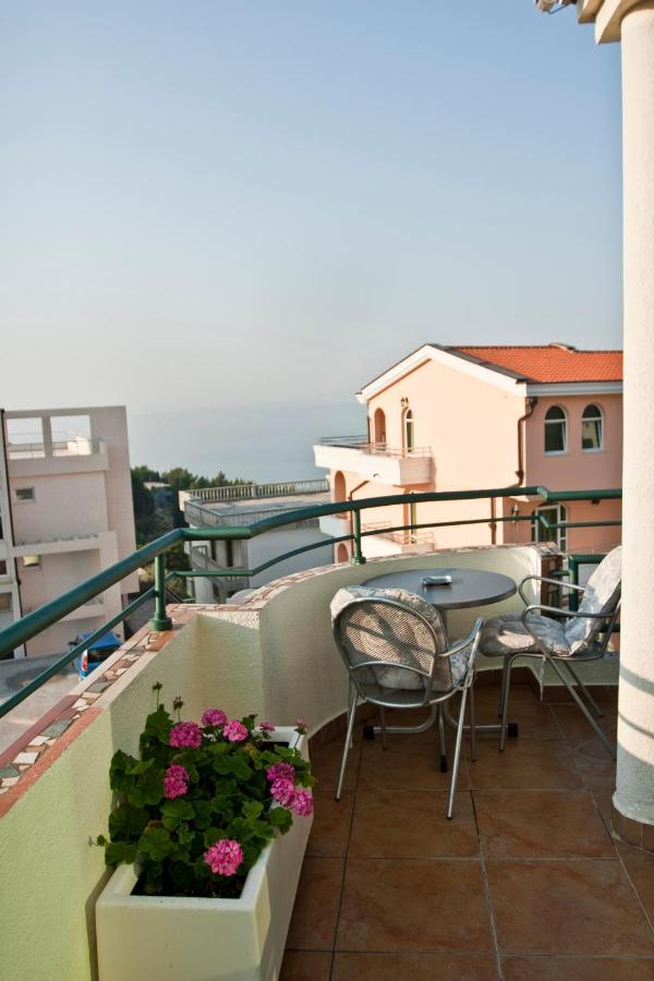 Apartmani Aida Ulcinj Exterior foto
