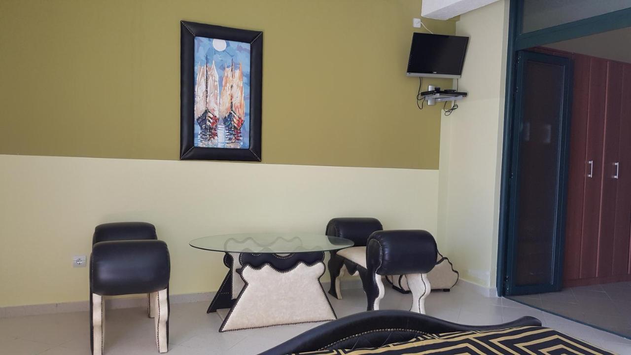 Apartmani Aida Ulcinj Exterior foto